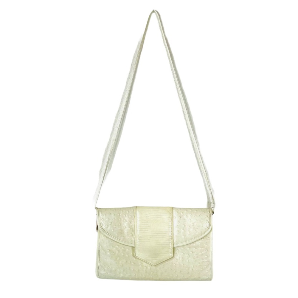 Original Caprice ivory pebbled leather purse